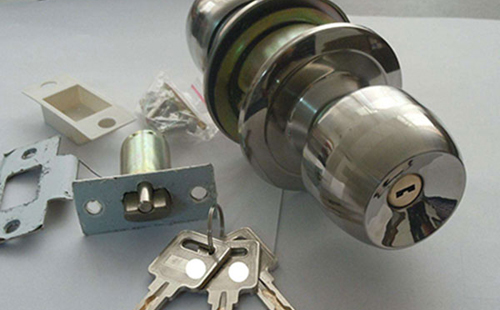 凤山24小时上门开锁公司