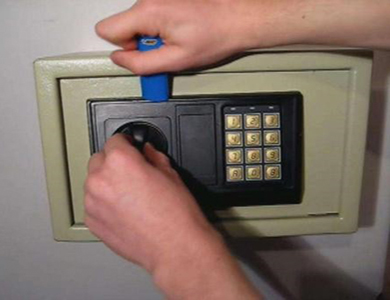 凤山24小时上门开锁公司