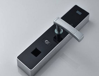 凤山24小时上门开锁公司