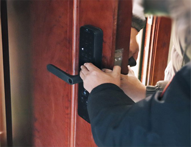 凤山24小时上门开锁公司